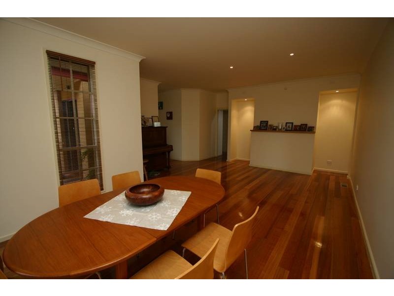 27 Gissing Street, Blackburn VIC 3130