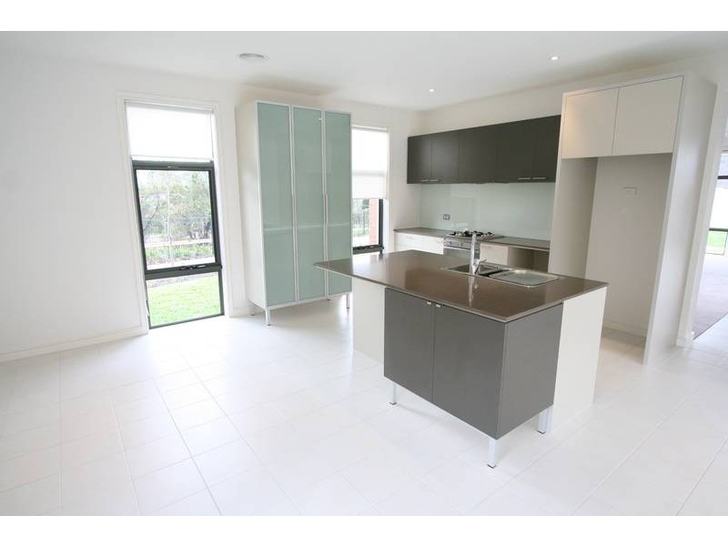 7 Tottenham Grove,, Mulgrave VIC 3170