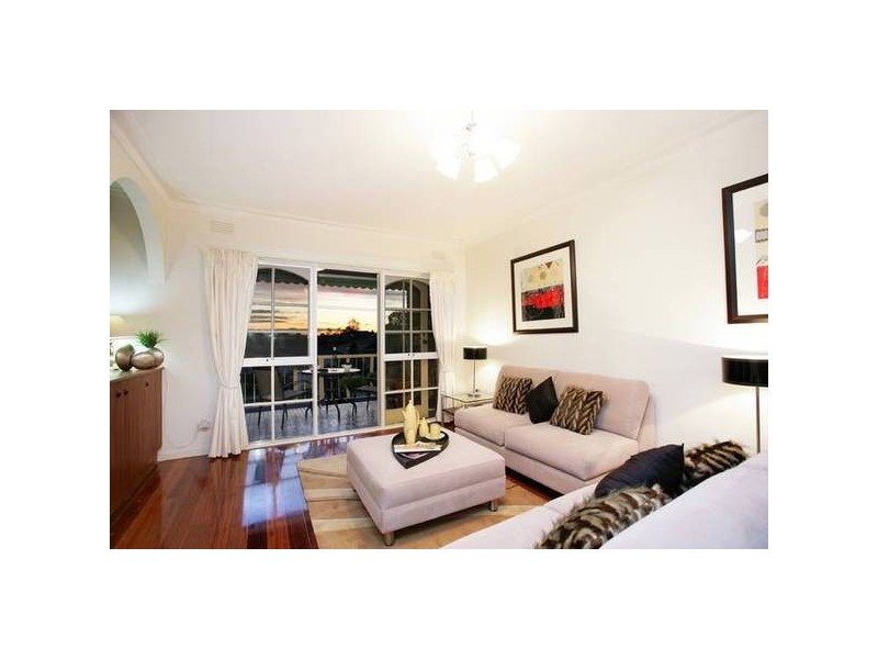 2/163 Prospect Hill Road, Canterbury VIC 3126