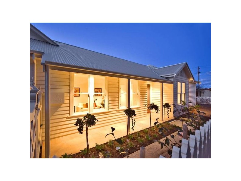 Bundoran Parade, Mont Albert North VIC 3129