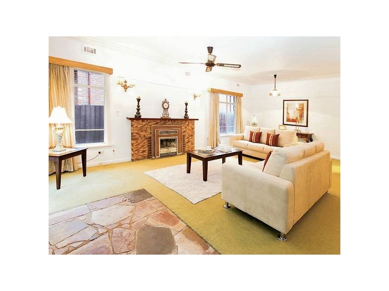 16 John Street, Blackburn VIC 3130