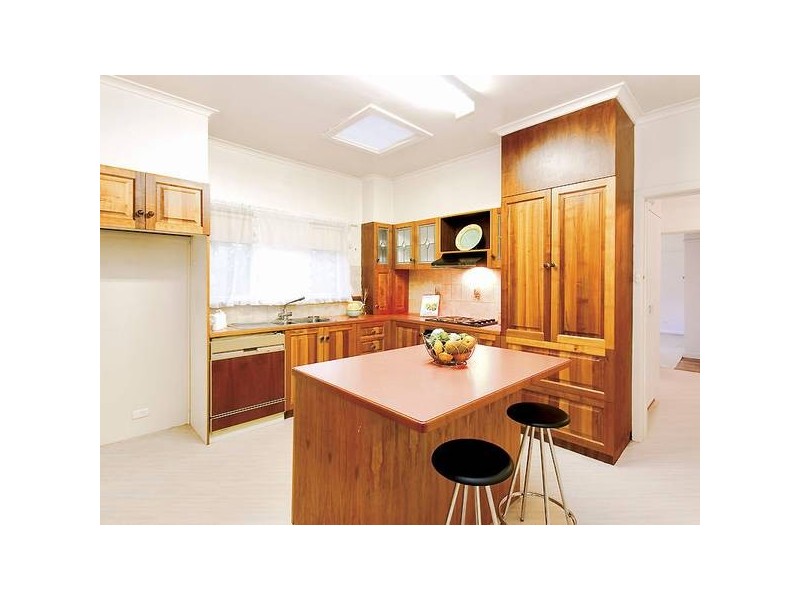 16 John Street, Blackburn VIC 3130