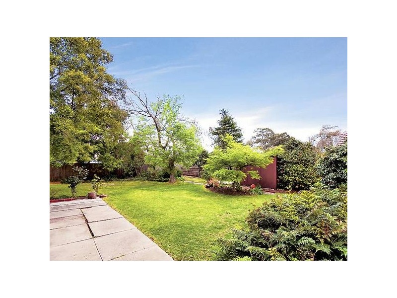 16 John Street, Blackburn VIC 3130