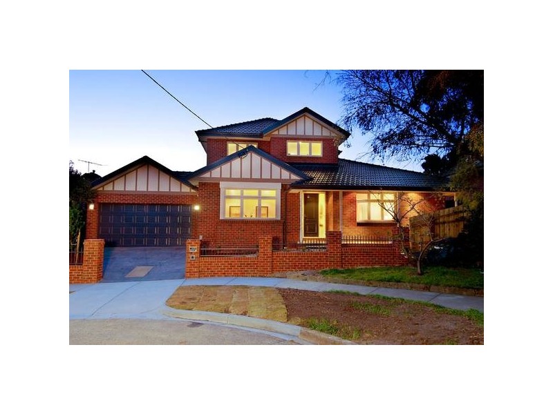77 Sir Garnet Road, Canterbury VIC 3126