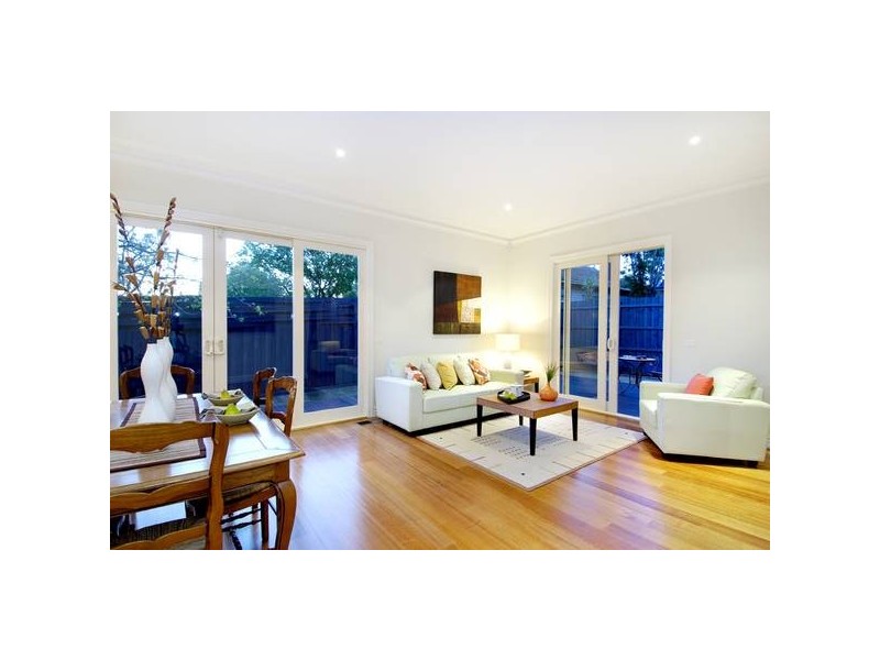 77 Sir Garnet Road, Canterbury VIC 3126