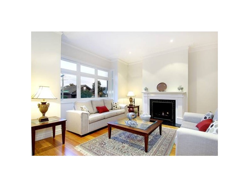 77 Sir Garnet Road, Canterbury VIC 3126