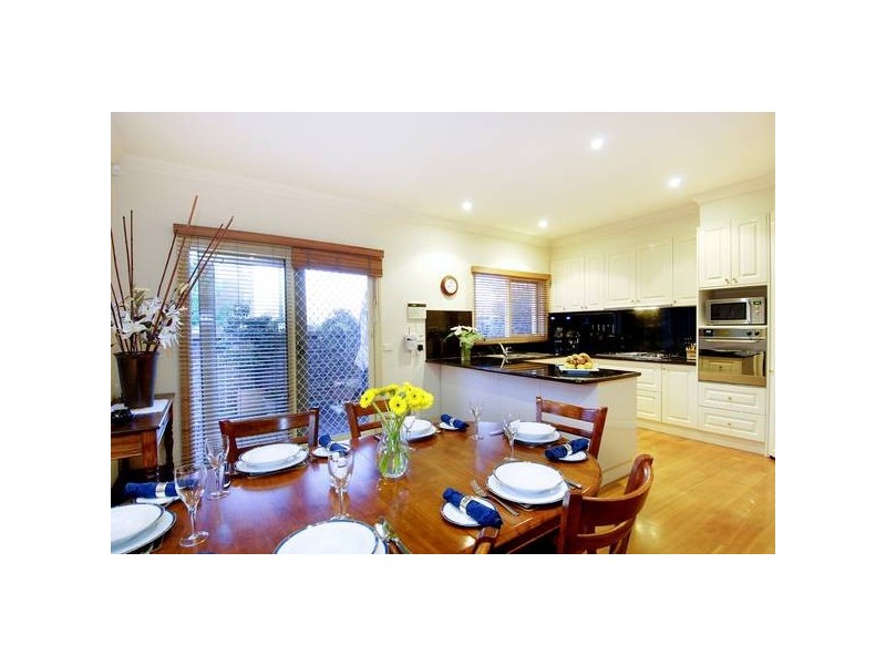 1/1 Hood Street, Mont Albert VIC 3127