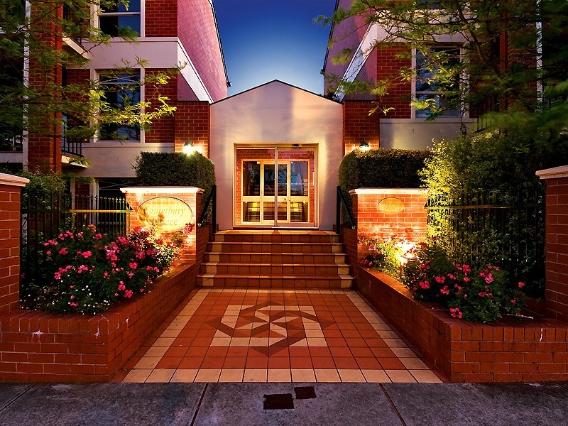 25/910 Canterbury Road, Box Hill South VIC 3128