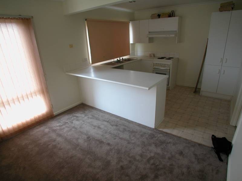 4/460 Middleborough Road, Blackburn North VIC 3130