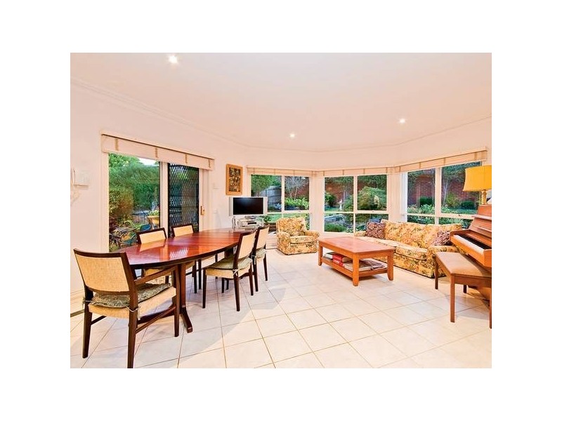 28 Winmalee Road, Balwyn VIC 3103