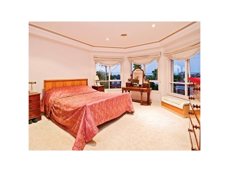 28 Winmalee Road, Balwyn VIC 3103