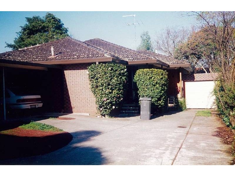 2/16 Elaroo Avenue, Camberwell VIC 3124