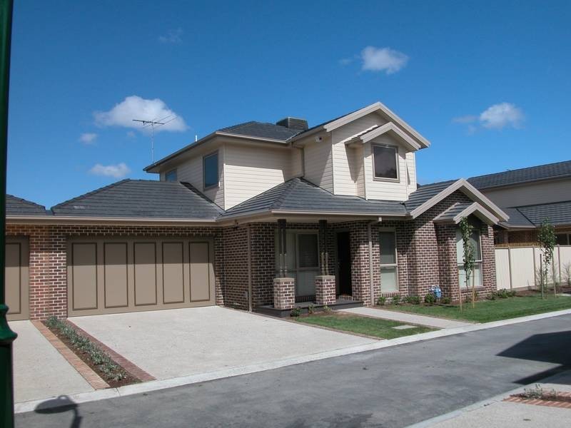 20 Kingswood Rise, Box Hill South VIC 3128