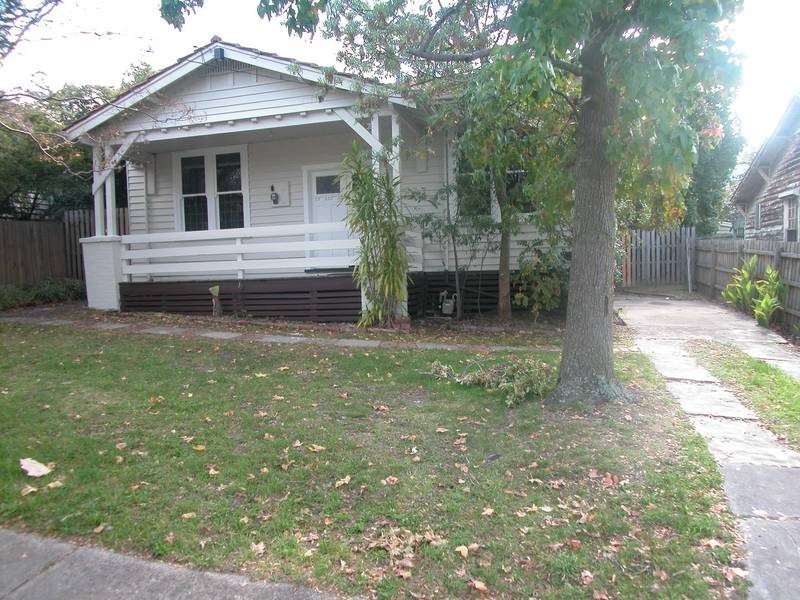 17 Harrow Street, Box Hill VIC 3128