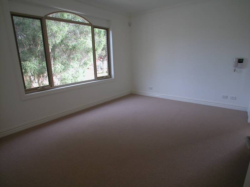 2/2 Hotham Street, Mont Albert VIC 3127