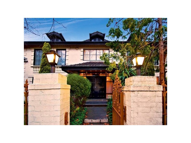 1/20 Highbury Grove, Kew VIC 3101