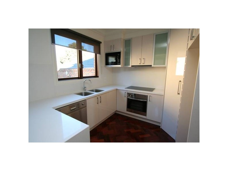 16A Burroughs Road, Balwyn VIC 3103