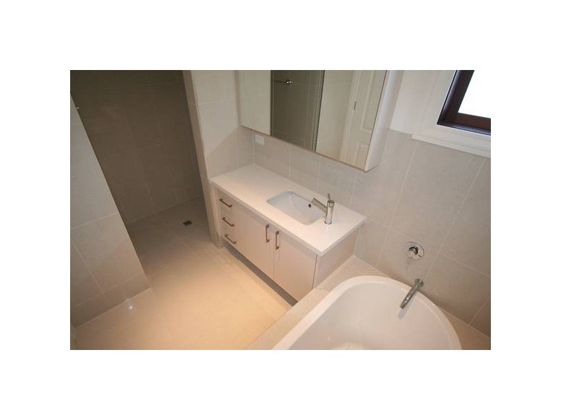 16A Burroughs Road, Balwyn VIC 3103