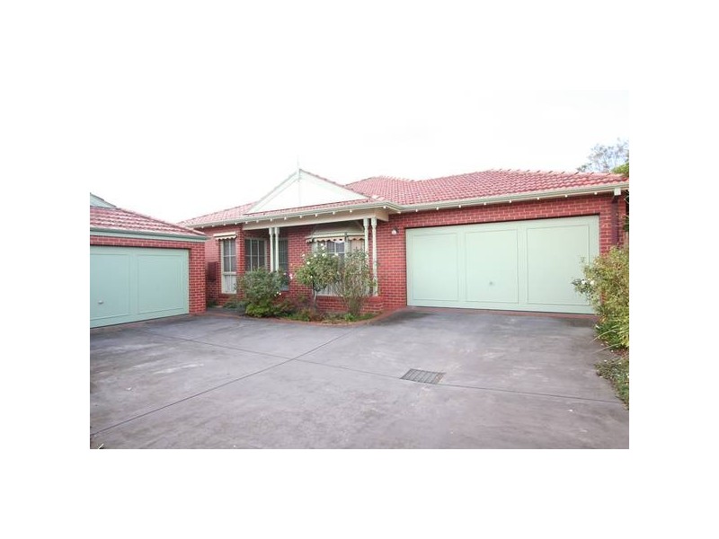 3/8 Boondara Road, Mont Albert VIC 3127