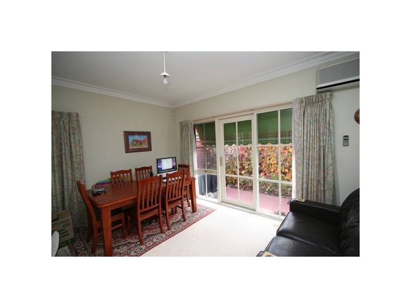 3/8 Boondara Road, Mont Albert VIC 3127