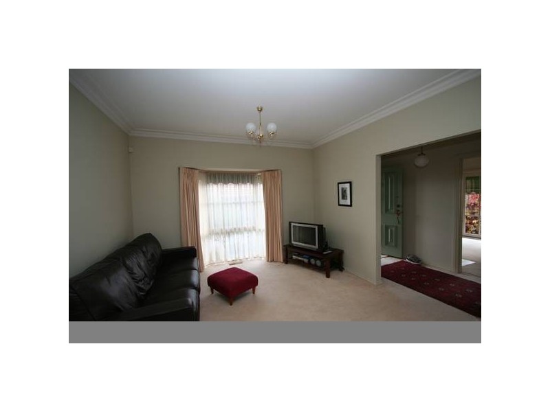 3/8 Boondara Road, Mont Albert VIC 3127