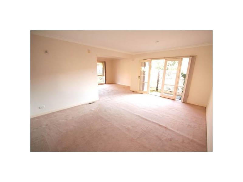 1/120 Carrington Road, Box Hill VIC 3128