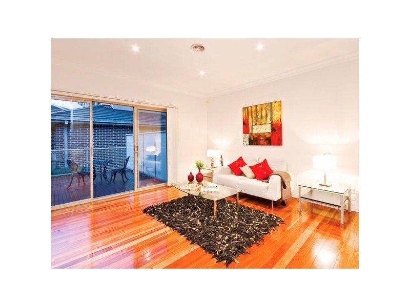 14 Kingswood Rise, Box Hill VIC 3128
