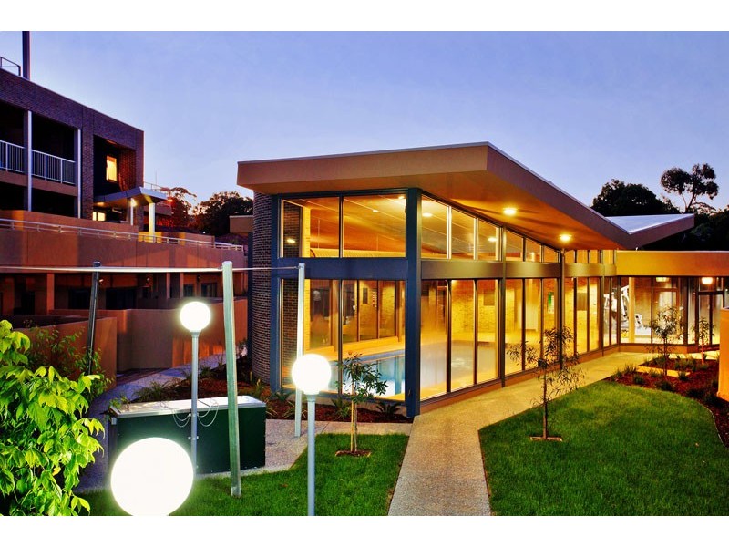 1 Nangnak Lane, Mont Albert VIC 3127