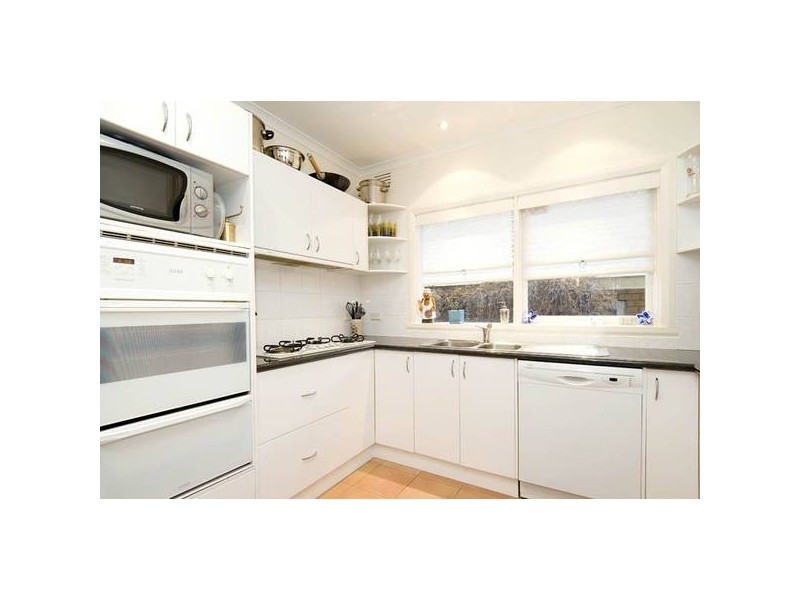 4/11 Orange Grove, Camberwell VIC 3124