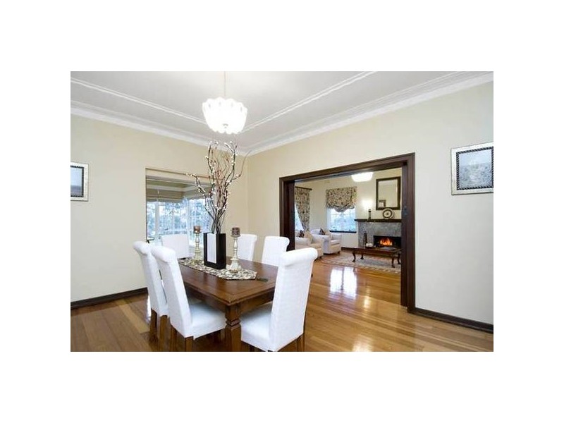 15 Oakdale Avenue, Balwyn VIC 3103