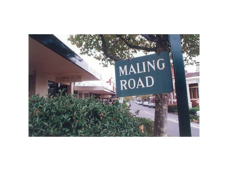 1/2 Milton Street, Canterbury VIC 3126