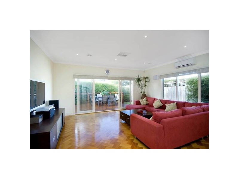 2/37 Olympiad Crescent, Box Hill North VIC 3129