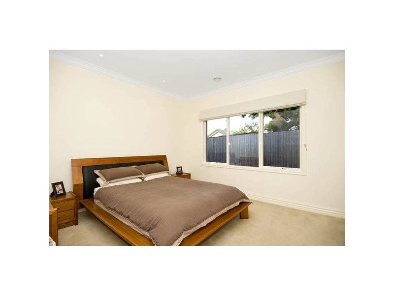 2/37 Olympiad Crescent, Box Hill North VIC 3129