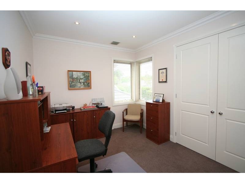 4/4a Collins Court, Balwyn VIC 3103
