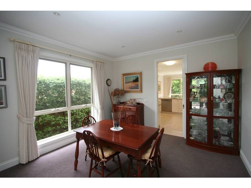 4/4a Collins Court, Balwyn VIC 3103