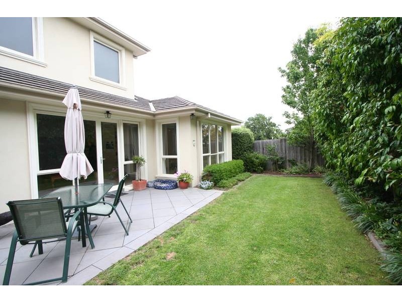 4/4a Collins Court, Balwyn VIC 3103