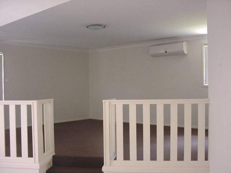 65 Clayton Crescent, Rutherford NSW 2320