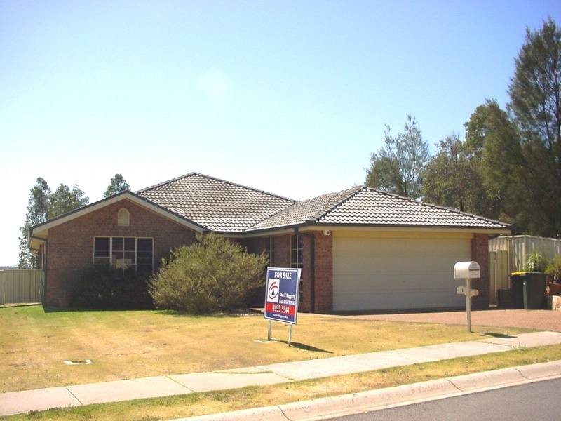 15 Honeyoak Drive, Aberglasslyn NSW 2320