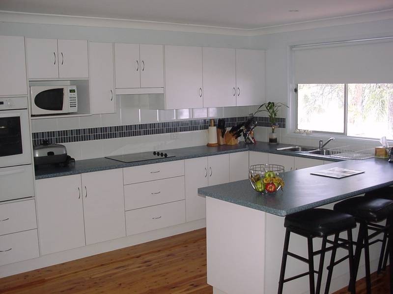 36 Sapphire Drive, Tarro NSW 2322