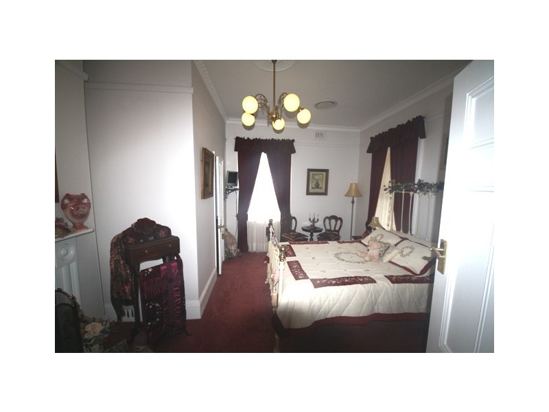 14 Banks Street, East Maitland NSW 2323