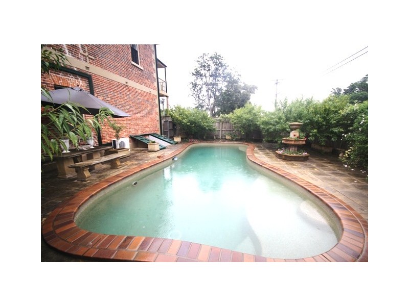 14 Banks Street, East Maitland NSW 2323