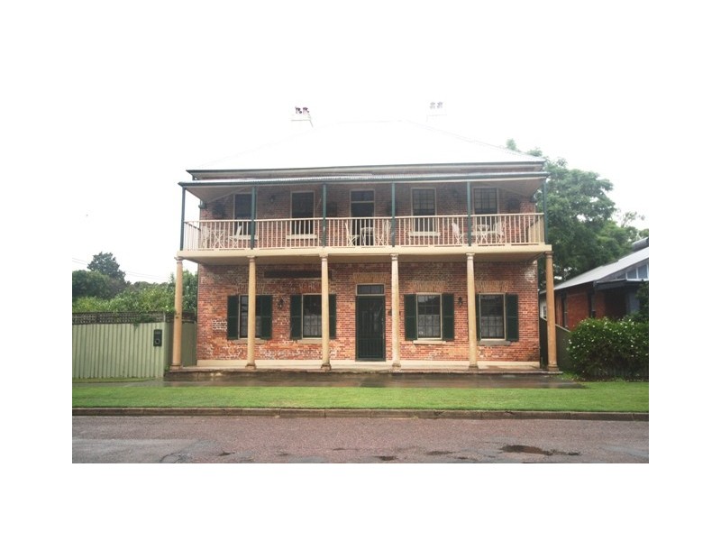 14 Banks Street, East Maitland NSW 2323