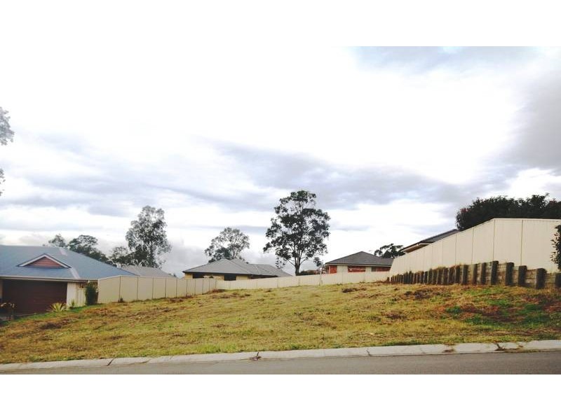 53 Clayton Crescent, Rutherford NSW 2320