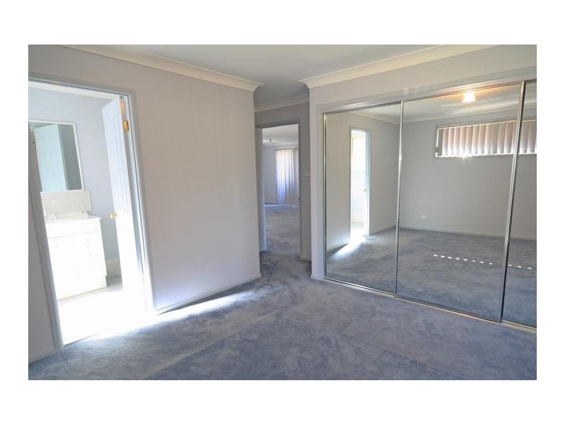 1 Pyalla Avenue, Aberglasslyn NSW 2320
