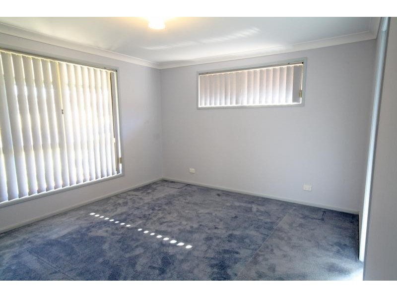 1 Pyalla Avenue, Aberglasslyn NSW 2320