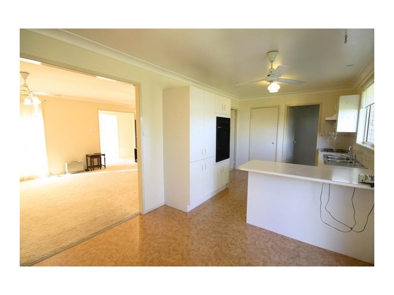 11 Victoria Street, Paterson NSW 2421