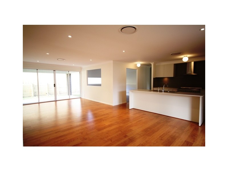 7 Honeysuckle Drive, Aberglasslyn NSW 2320