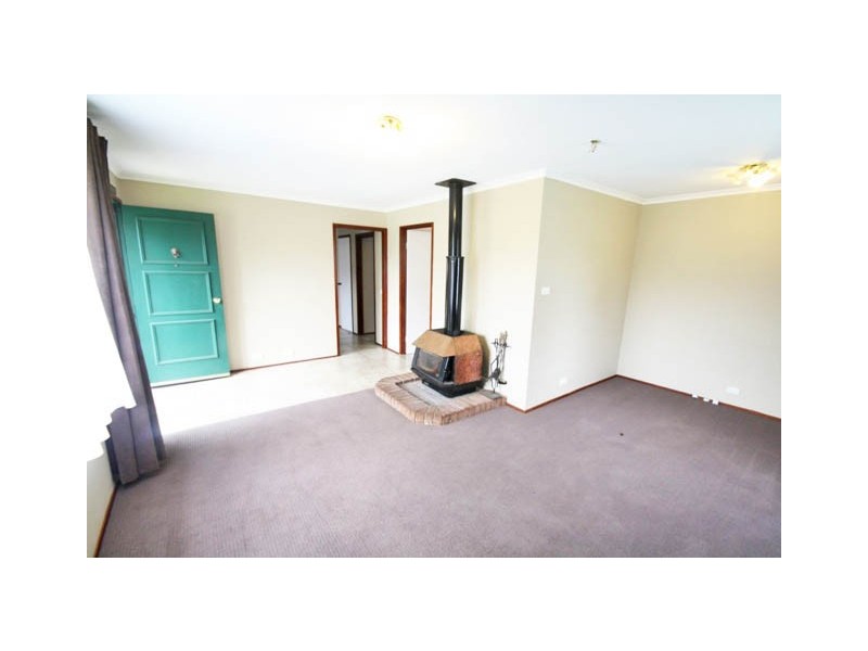 2 Treasure Street, Rutherford NSW 2320