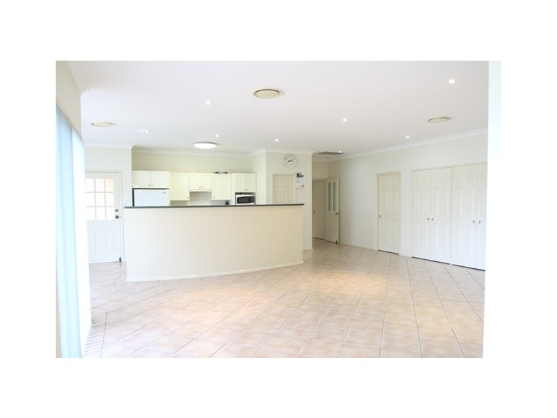 5 Leinster Circuit, Ashtonfield NSW 2323