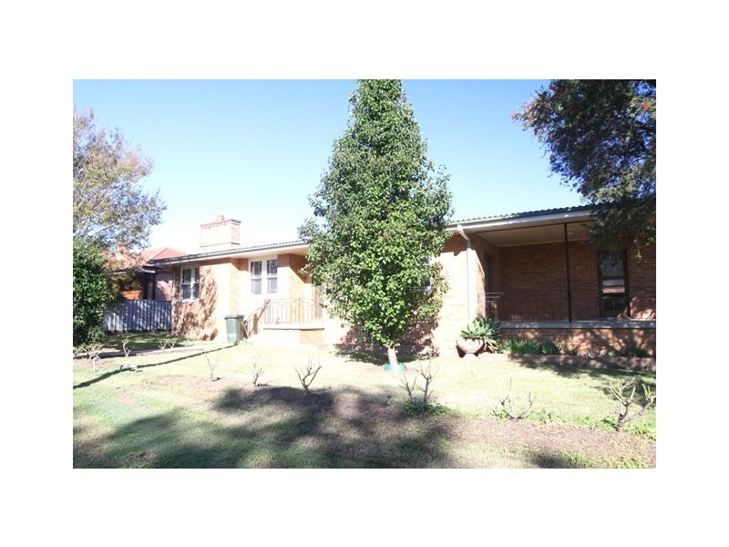4 Glenview Street, Bolwarra Heights NSW 2320